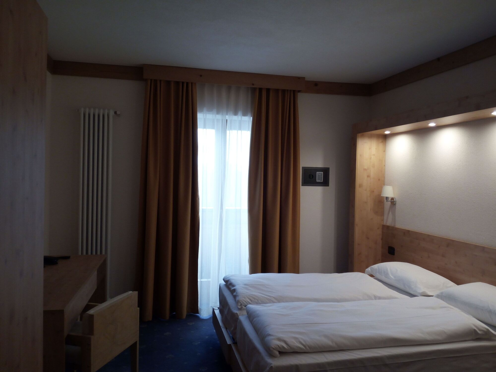 Hotel San Carlo, Tra Bormio E Livigno Isolaccia Exterior foto